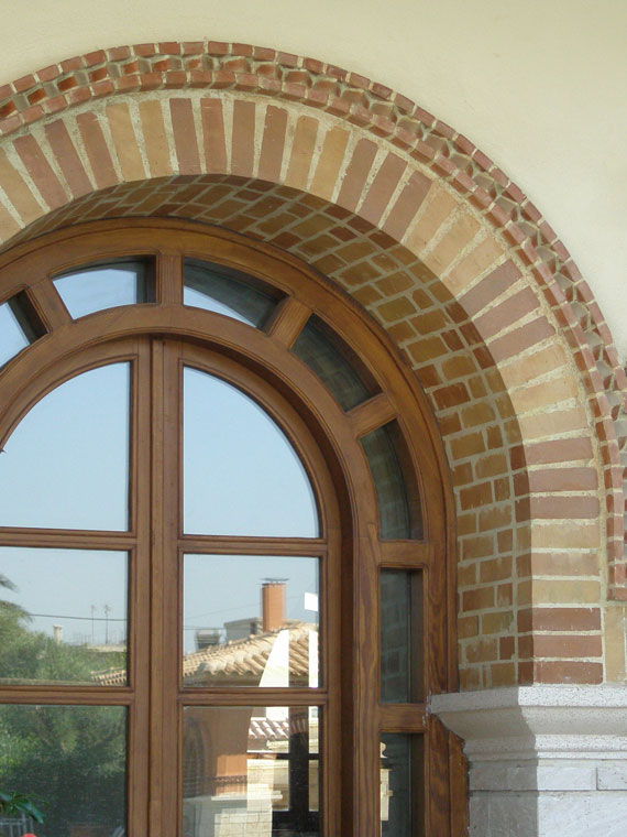 House-with-poolB-b-2