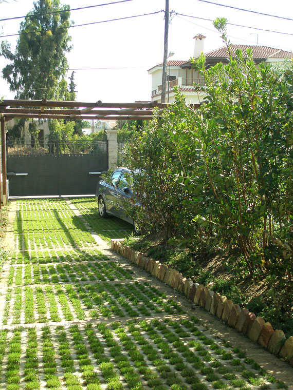 House-with-poolB-b-9